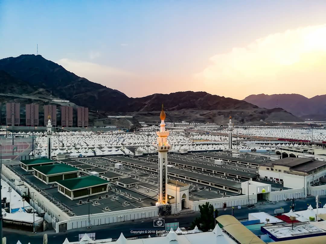 Explore the significance of Masjid al Khaif in Mina, known for its rich history and deep spiritual connection to Hajj pilgrims. Learn more about Masjid al Khaif and its importance in Islamic history.