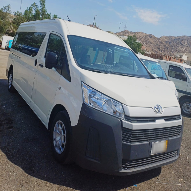 Hiace - Umrah Taxi Online - Best Taxi Service in Jeddah Makkah and Madinah