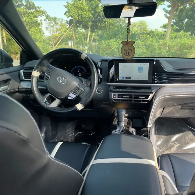 Camry car - Umrah Taxi Online - 1