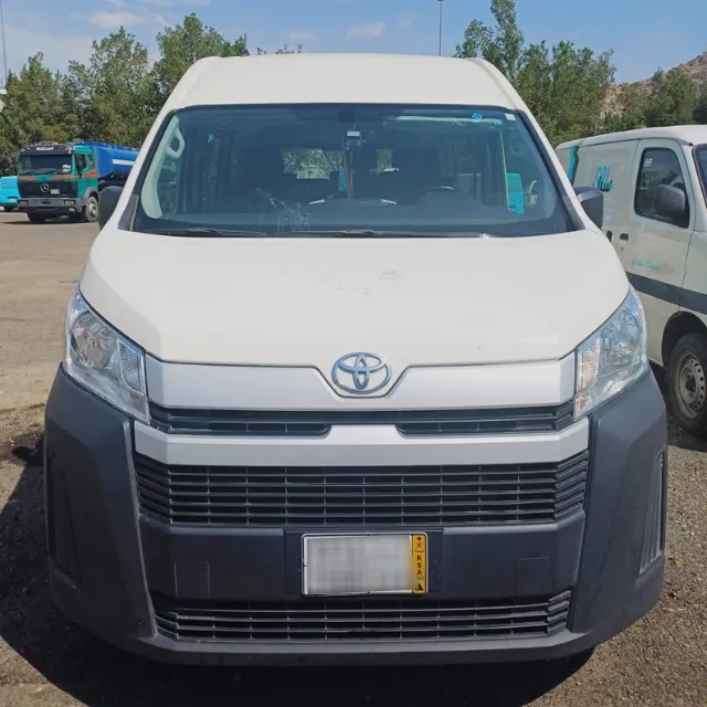 Hiace - Umrah Taxi Online - 1