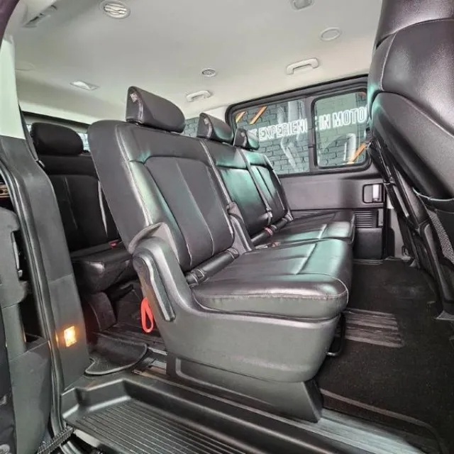 Hyundai Staria - Umrah Taxi Online - 3